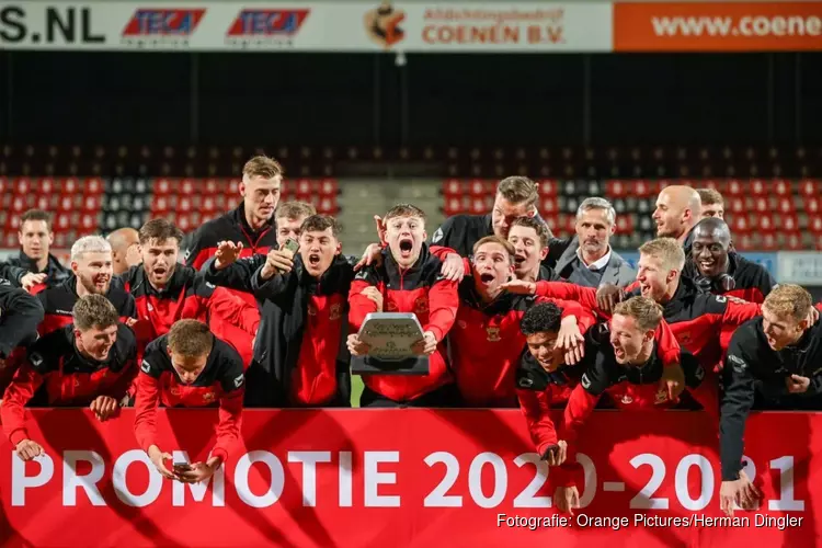 Go Ahead Eagles flikt het in bizarre laatste speelronde