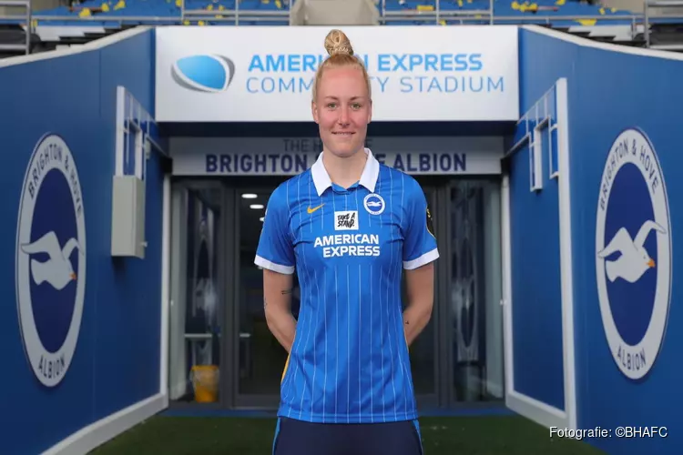 Danique Kerkdijk tekent nieuw contract bij Brighton & Hove Albion