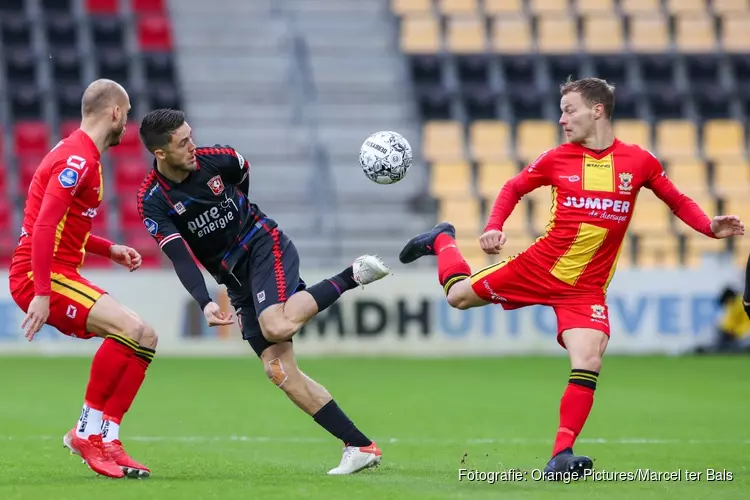 FC Twente na de rust langs Go Ahead Eagles