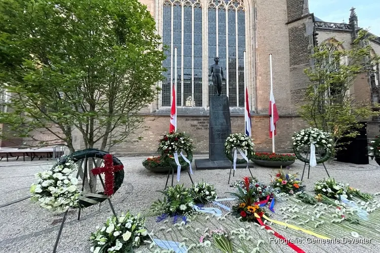 Deventer herdenkt en viert