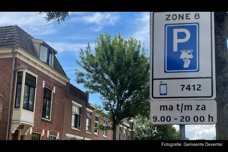 Grotere parkeervergunningszones Knutteldorp en Voorstad Oost per 1 november van start