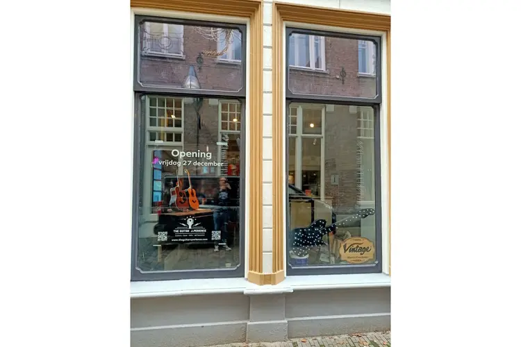 The Guitar X Perience opent Store in Deventer